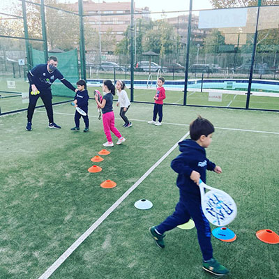 clases de padel para niños en ciudad real